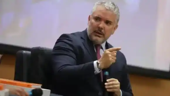 Iván Duque embistió de nuevo contra Maduro: considera que la propuesta de repetir elección en Venezuela es para “atornillarlo”