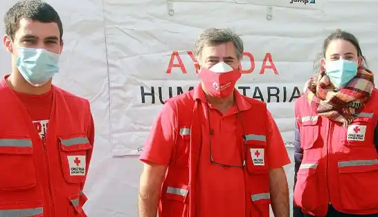 Filial de la Cruz Roja distingue a voluntarios