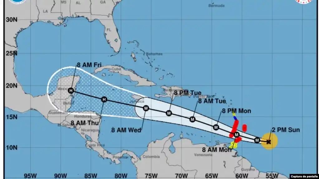 El huracán continúa hacia el Caribe.
