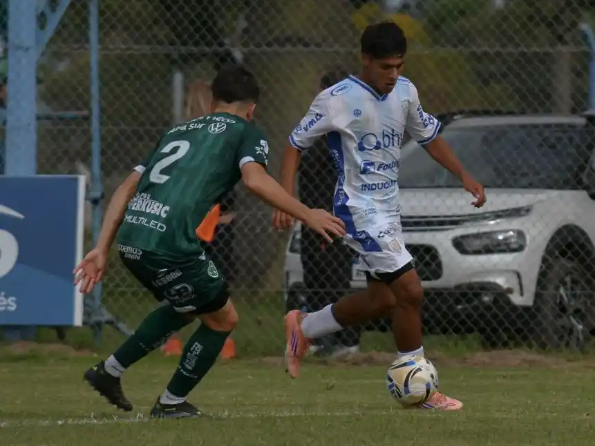 La Crema perdió 1 a 0 como ocal ante Sarmiento de Junín. Foto:Prensa AR