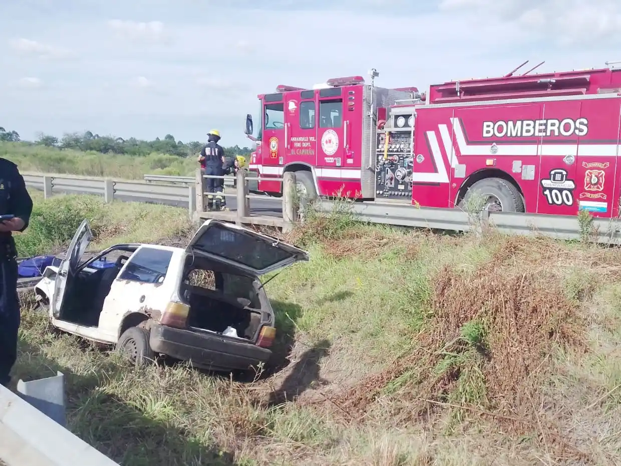 Siniestro vial: una mujer y un menor con lesiones leves