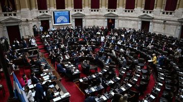 Diputados aprobó el proyecto que busca limitar los DNU de Milei