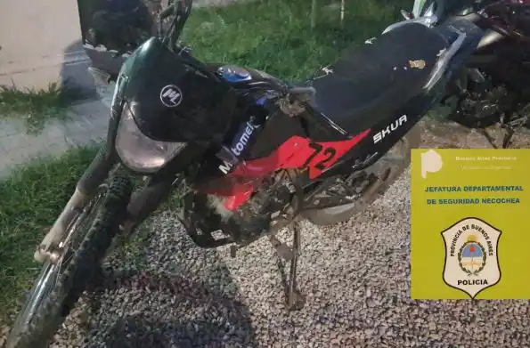 Motociclista lesionado, tras chocar con un camión