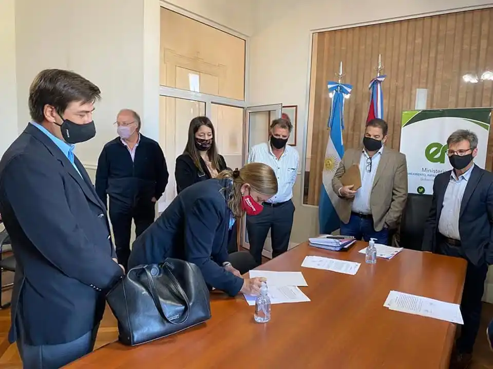 Se realizó el Acto de traspaso de las obras de Puerto Ruiz