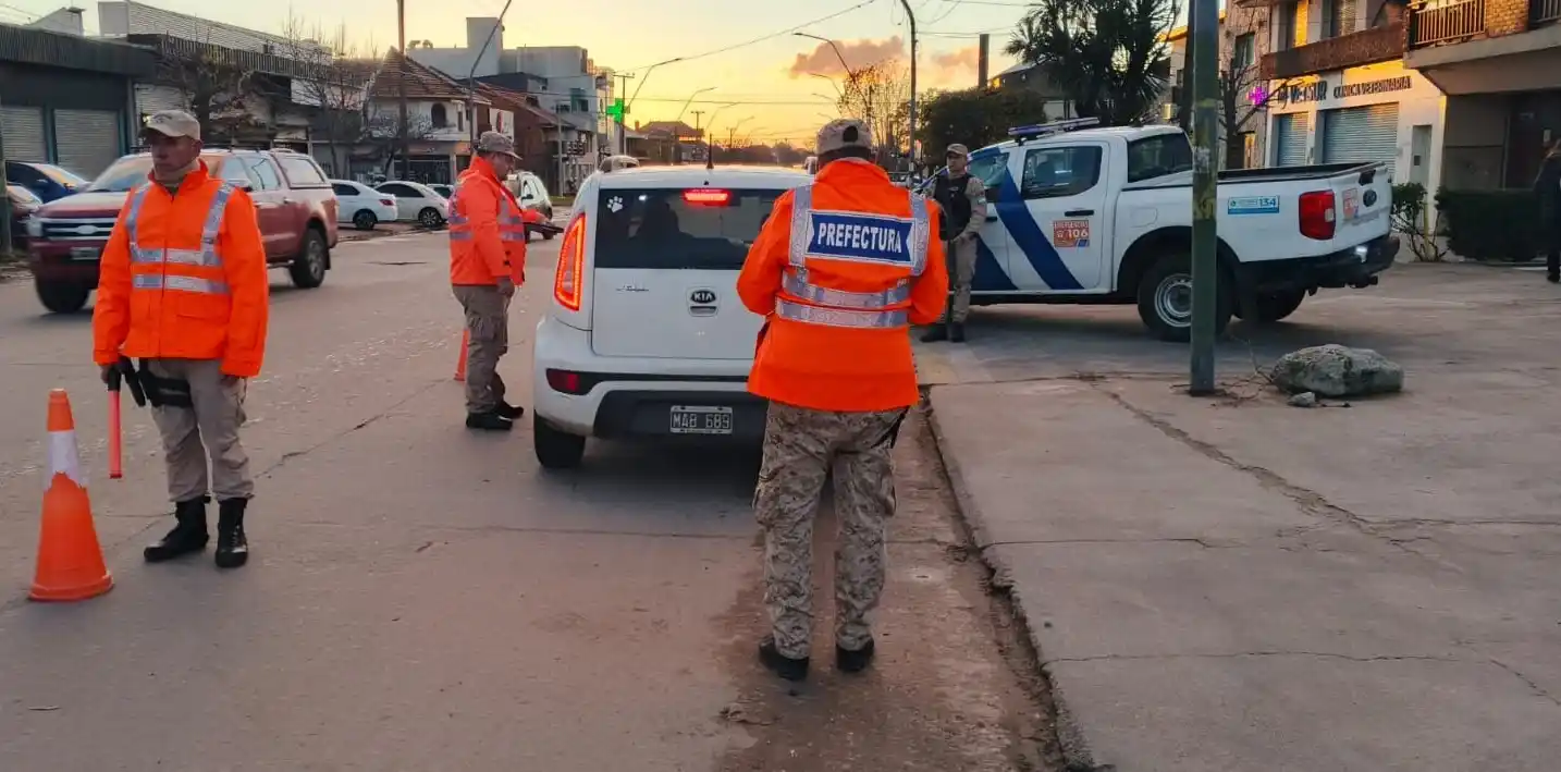 El operativo conjunto incluyó controles vehiculares en distintos sectores de la zona sur de Mar del Plata.