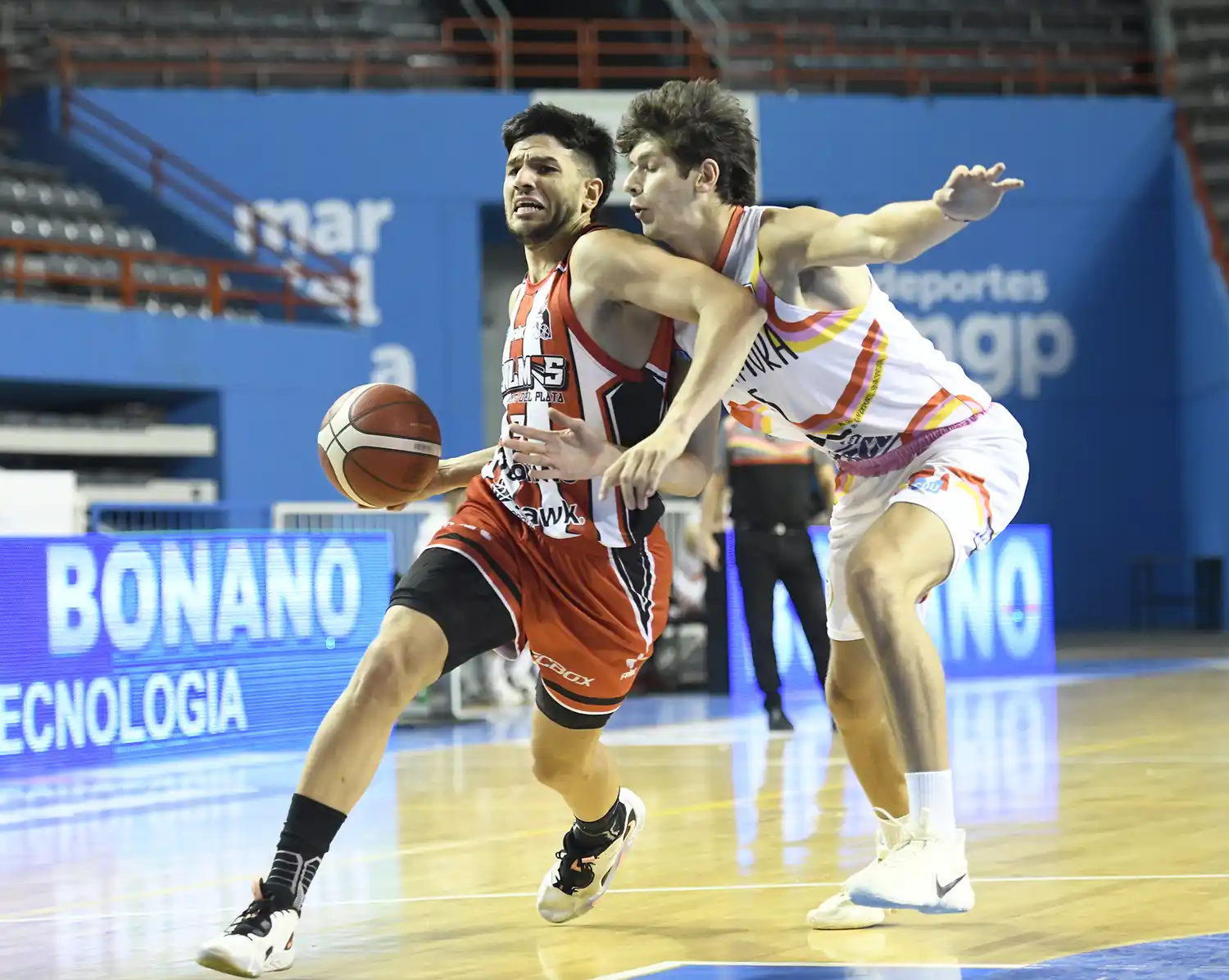 Una gran tarea ofensiva de Quilmes para seguir invicto en casa