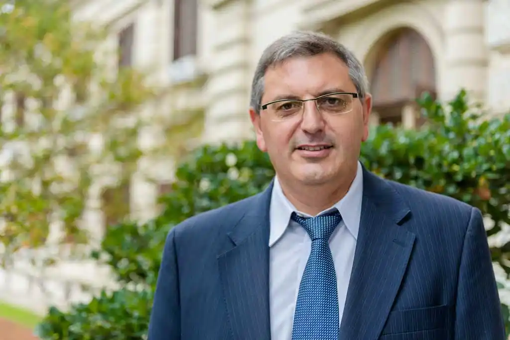 Diputado provincial afirmó que se necesitan "5 presupuestos de salud para pagar la deuda de Vidal"