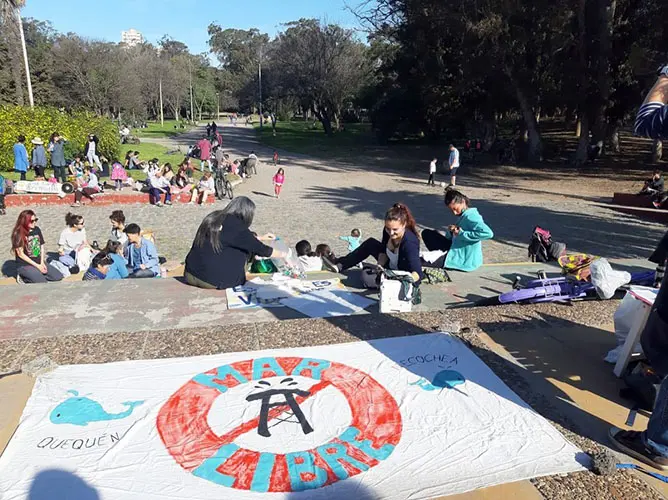 Juntaron cerca de 600 firmas contra la explotación petrolera