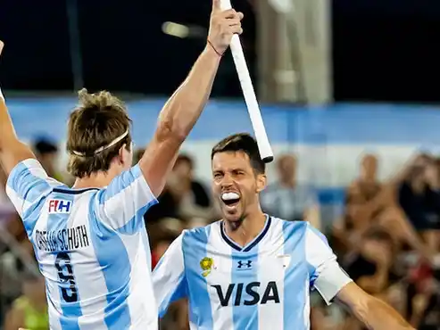 Los Leones lograron un triunfazo 3 a 2 ante Pakistàn.Foto:CAH