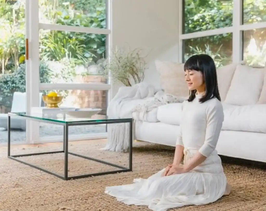 El truco de Marie Kondo para mantener el hogar y la mente en armonía desde la mañana