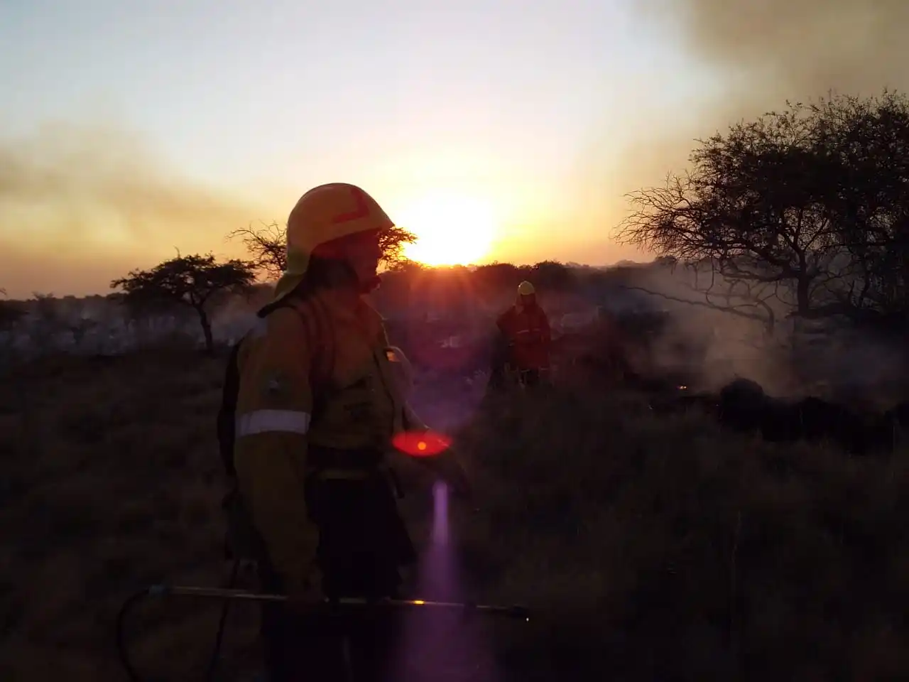 Los bomberos vuelven a Gualeguaychú tras combatir el fuego en Corrientes