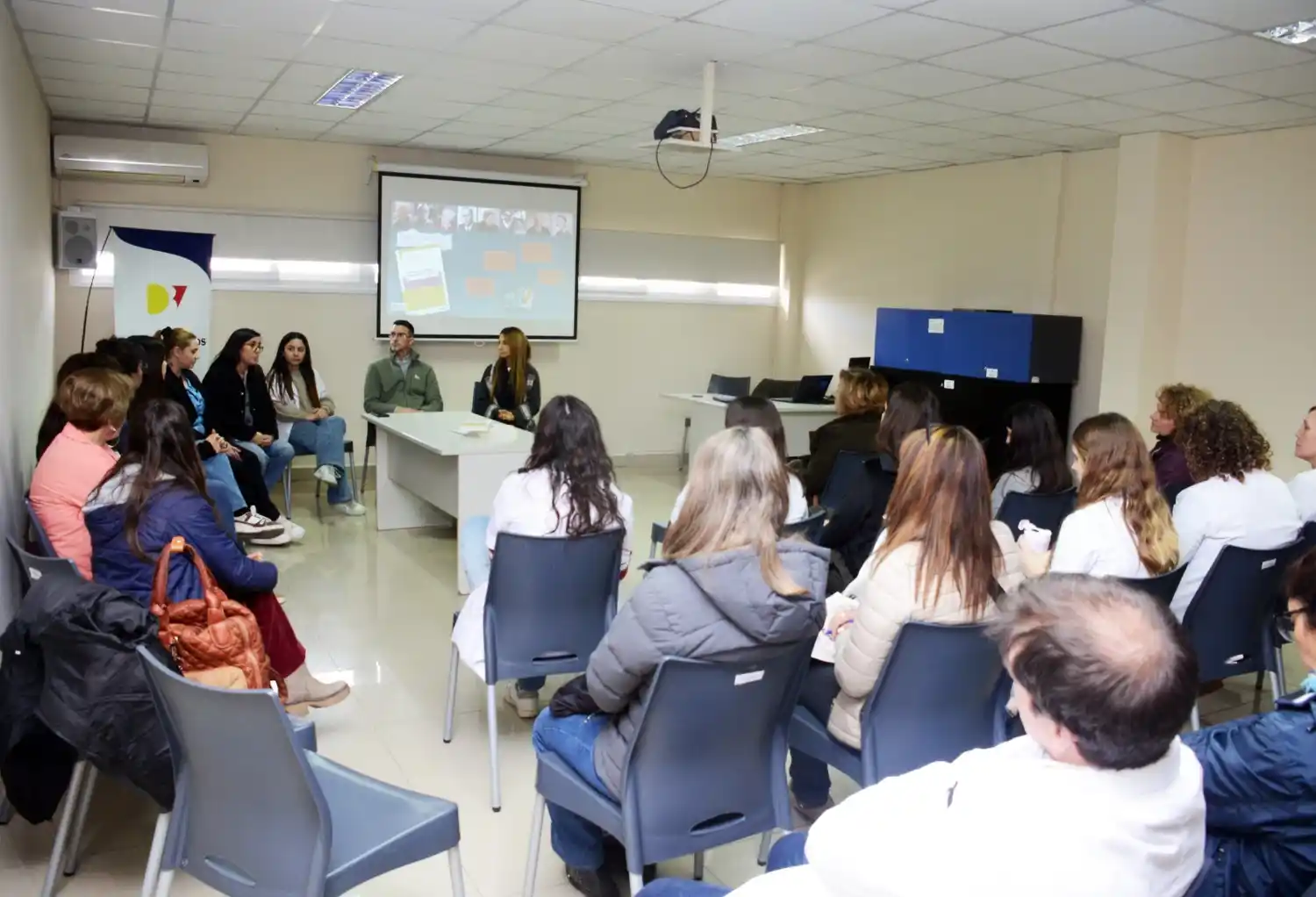 El primer encuentro se realizó en el SUM del Hospital de Niños