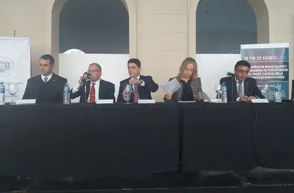 Para el Presidente de la Corte, la Justicia debe tener menos "sentido corporativo"