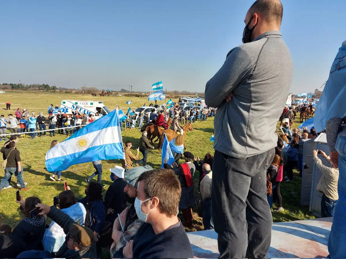 Miles de productores participan en San Nicolás de la protesta contra las políticas del Gobierno