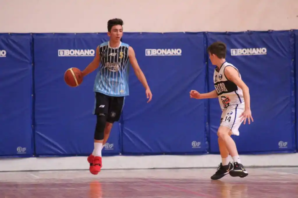Zustovich, el U13 que anotó 78 en medio partido