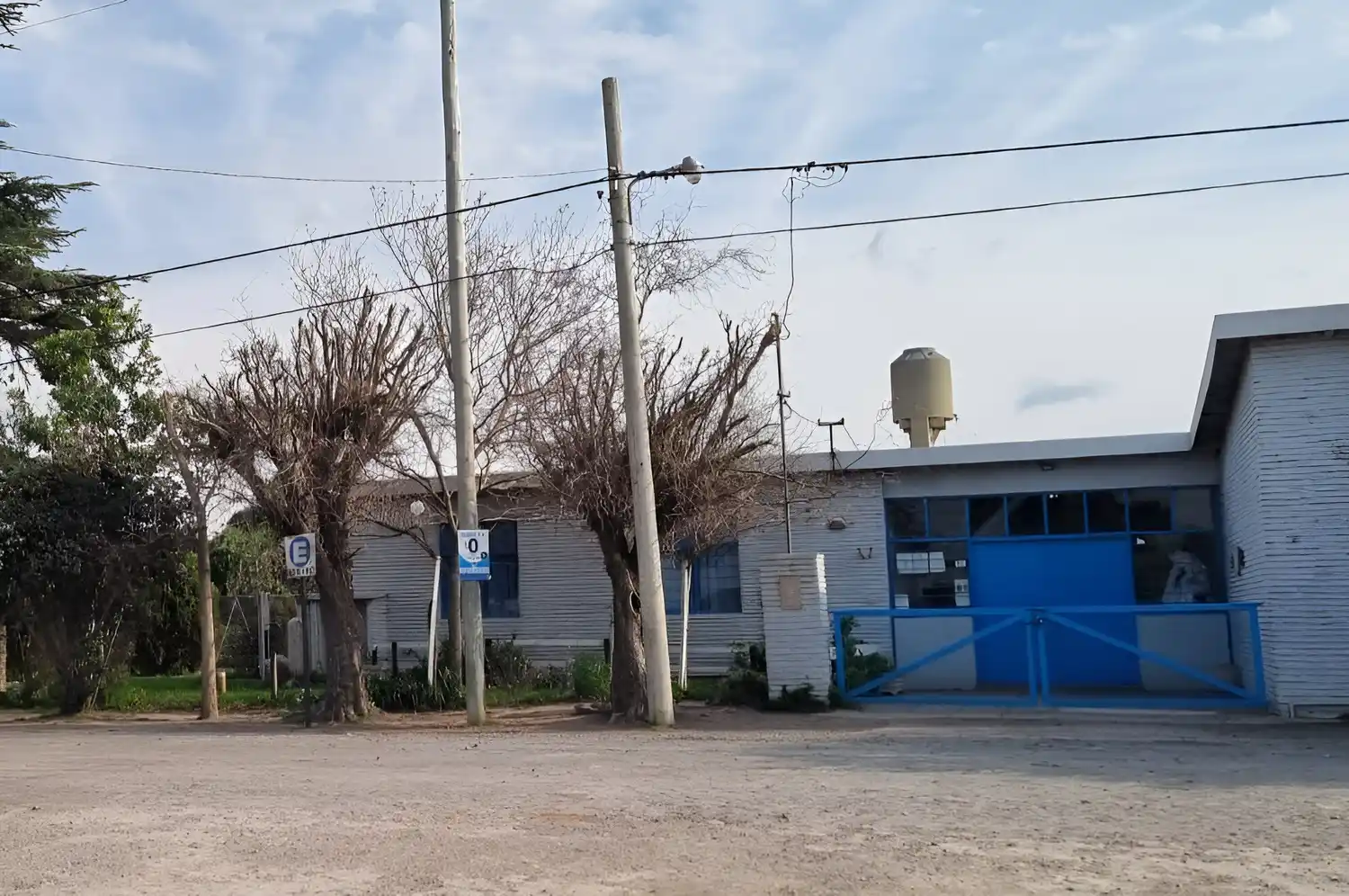 El hecho ocurrió este lunes por la mañana en la secundaria 5 de Mataderos.