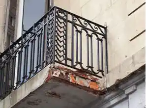 El peligro de los balcones sin mantenimiento