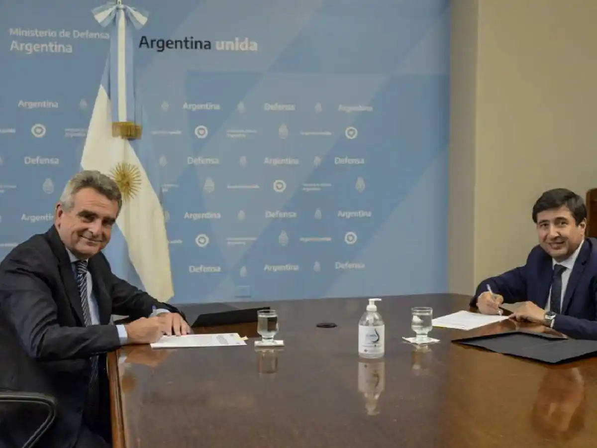 Cambios en el Gabinete: Zabaleta reemplazará a Arroyo y Rossi saldrá para ser candidato