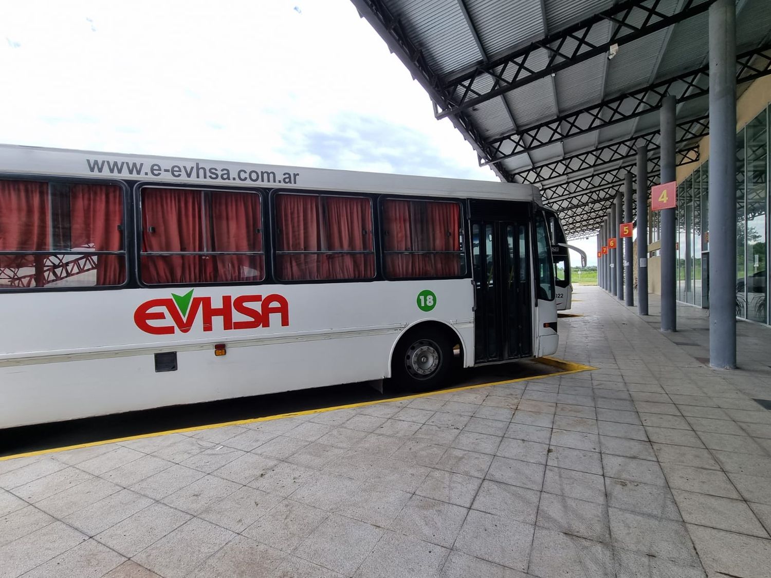 Las credenciales permiten viajar gratis en colectivo.
