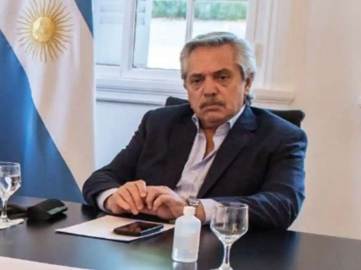 Alberto Fernández en Olivos decide si continúa la cuarentena
