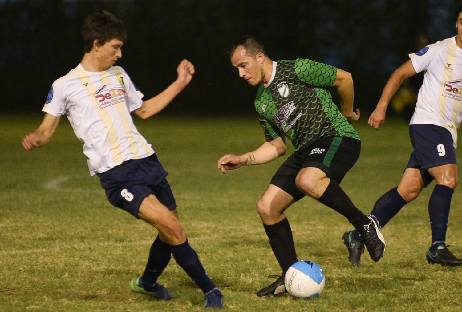 Juventud Urdinarrain y Central Larroque clasificaron a las semifinales de la Copa