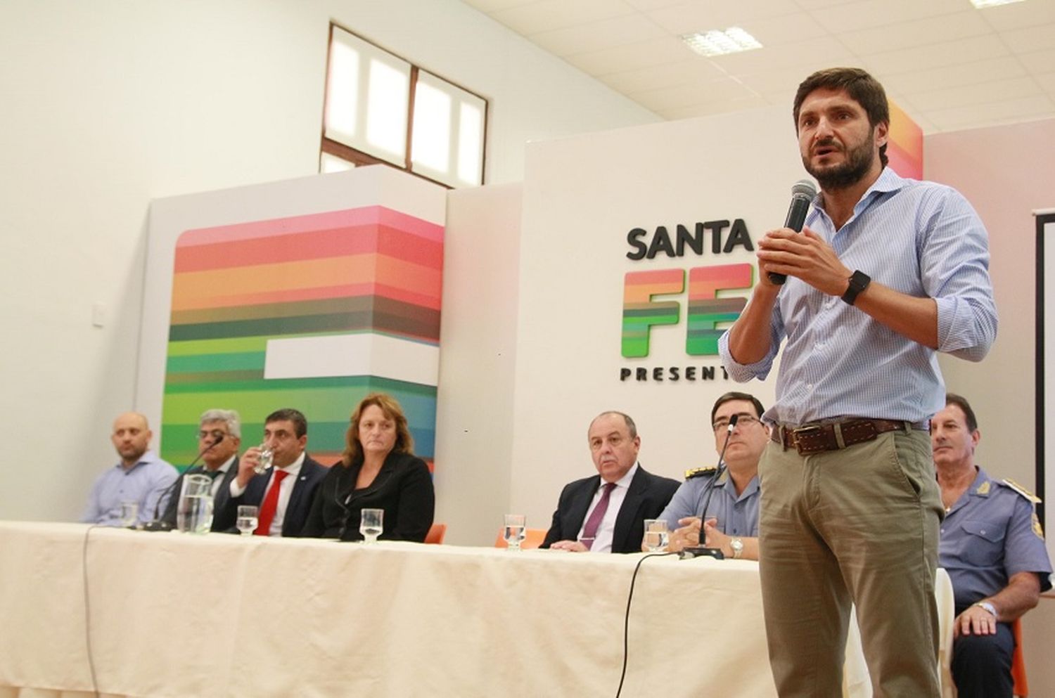 Pullaro presentó la nueva Escuela de Investigaciones en Rosario