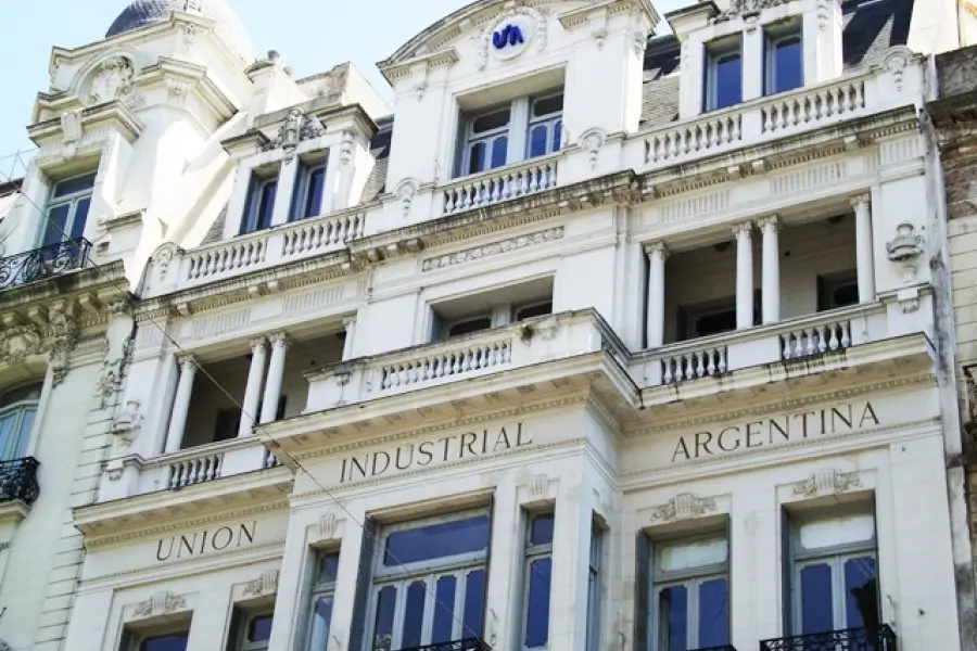 La UIA puso condiciones para apoyar el congelamiento de precios