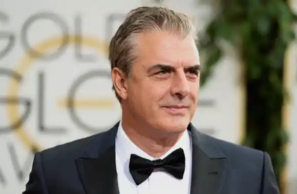 Otra mujer señala a Chris Noth de agredirla sexualmente