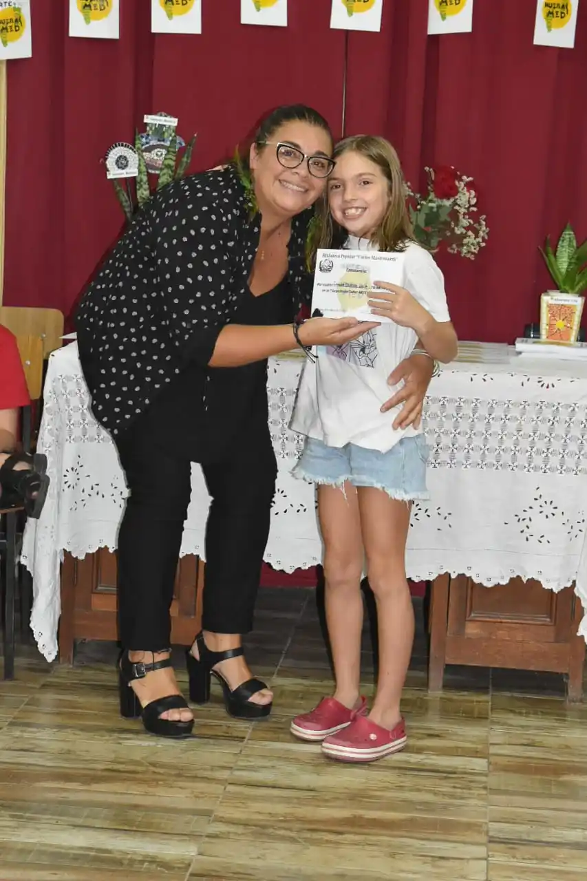 Se realizó la primera exposición de “Arte Huellas Med”