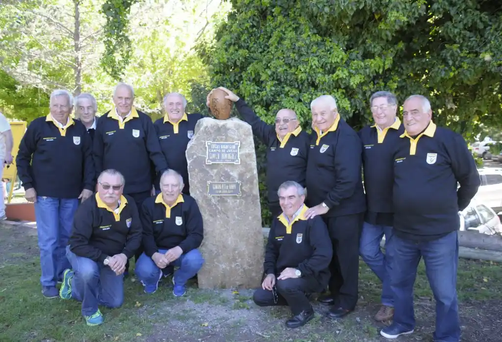 Uncas homenajeó a los precursores de los ‘60