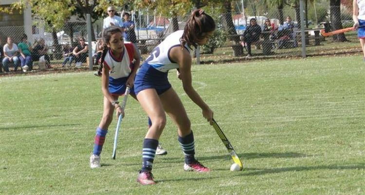 Encuentro de hockey en Náutico