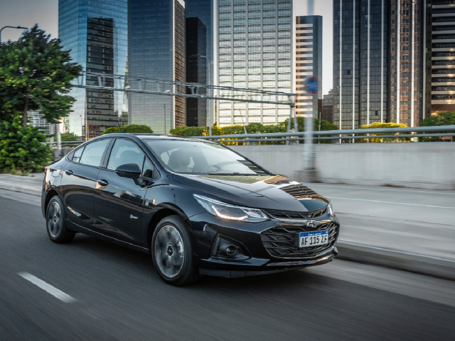 Midnight, la nueva  versión del Cruze  está en Treachi