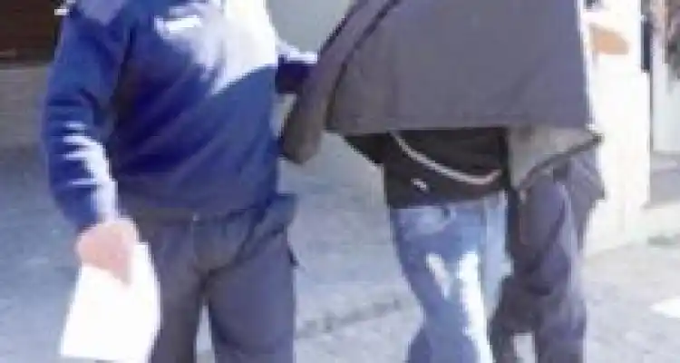 Bustamante sigue detenido y operaron a Paz