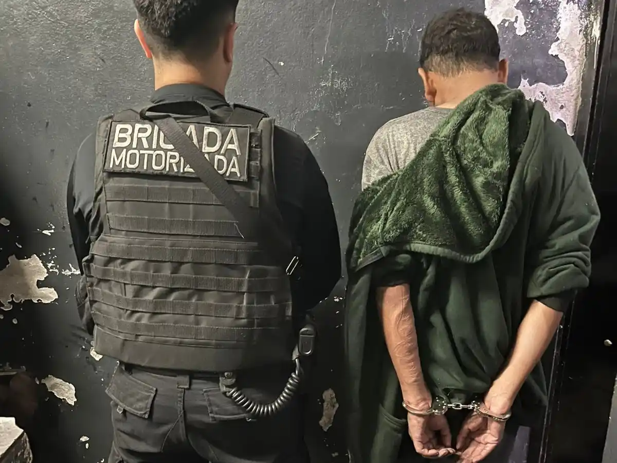 Detenido en la zona de la terminal.