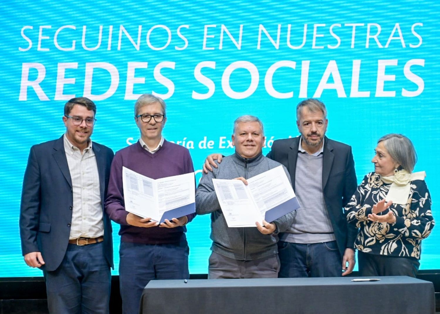 Benedetti y el rector de la UNC firmaron compromiso por Presupuesto Participativo.