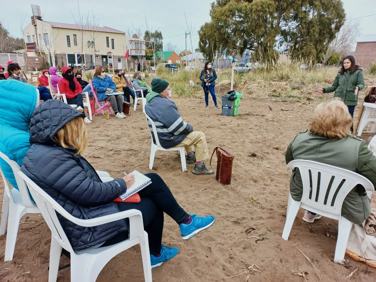 Se realizó un taller de huerta agroecológica en Reta