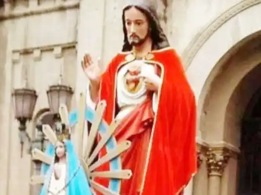 Solemnidad del Sagrado Corazón de Jesús: procesión y misa