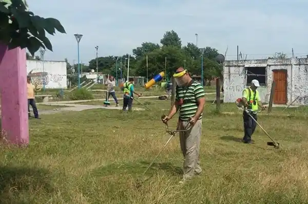 Martiniano Molina comenzó el año cortando el pasto en Quilmes