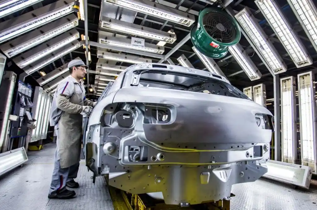 Según un estudio, en el primer bimestre del 2023 creció la producción industrial