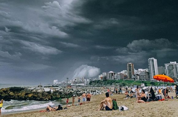 Anuncian fuertes tormentas y abundantes lluvias con ciclogénesis para el miércoles