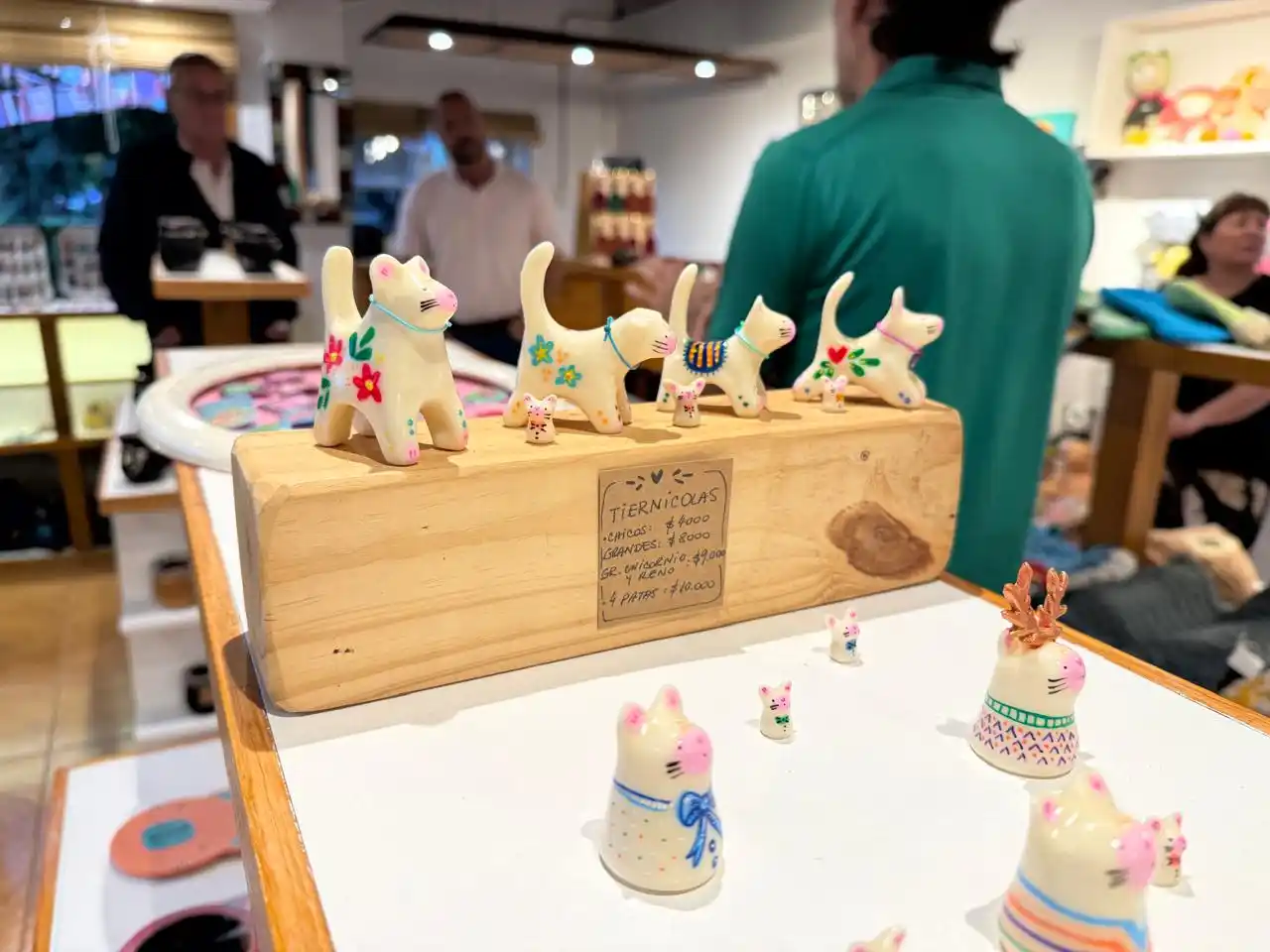 local mercado artesanal 14-12-25 - 9