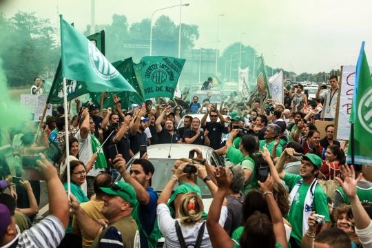 Fanazul: Trabajadores reclamaron la reapertura de Fabricaciones Militares 