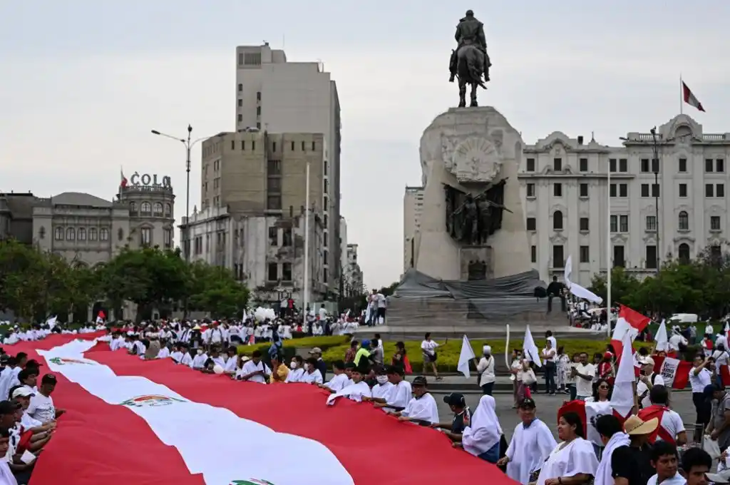 Lima y las principales ciudades de Perú fueron centro de las “Marchas por la Paz”