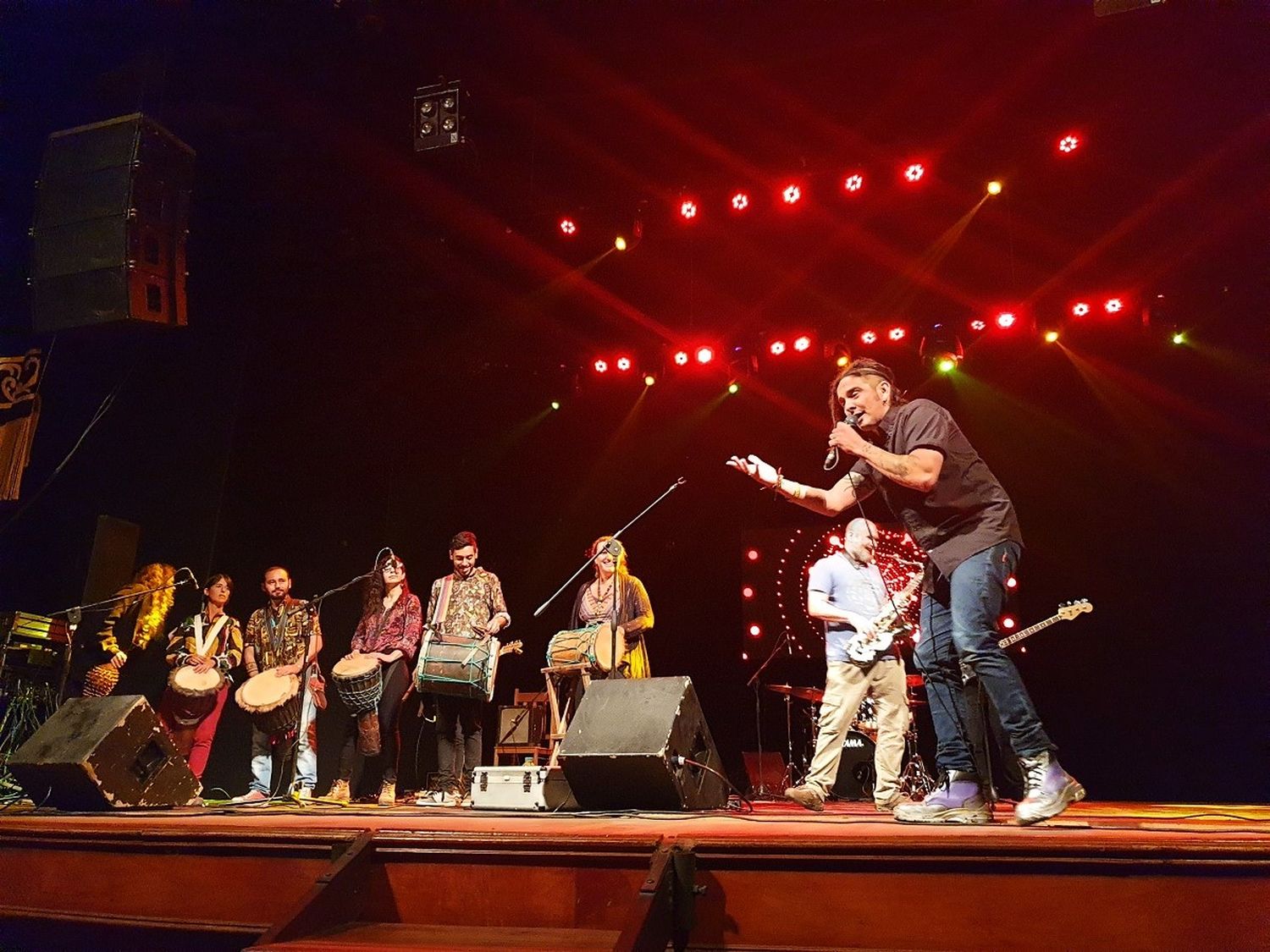 Una multitud llenó el teatro en el cierre de la semana “Juntos hablemos de Cáncer”