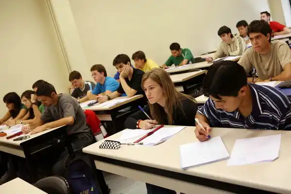 Inscriben a Becas Progresar: requisitos para percibir hasta $10.700 mensuales
