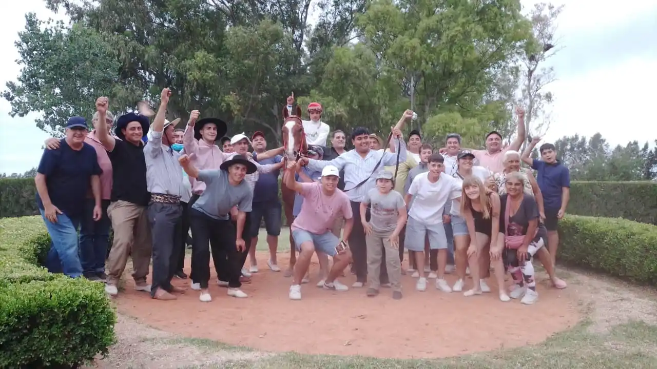 Turf: cierre de temporada con grandes definiciones y destacadas actuaciones