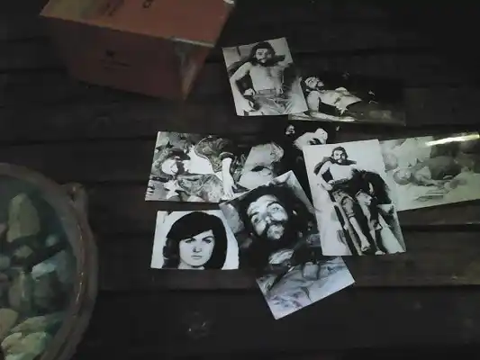 Aparecen en España fotos inéditas del asesinato del Che Guevara en 1967