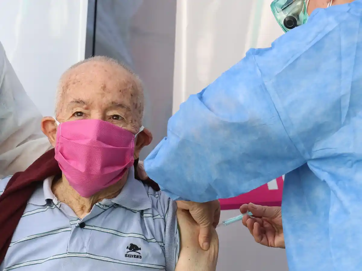 Con la próxima llegada de vacunas procedentes de India, empezará la inmunización a mayores de 70