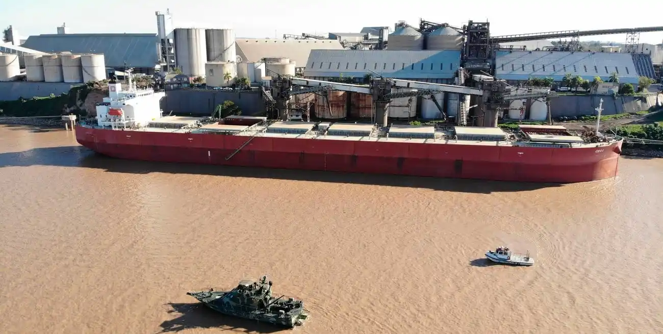 Liberaron a los tripulantes del buque con casi 500 kilos de cocaína en Santa Fe, pero el cocinero sigue preso