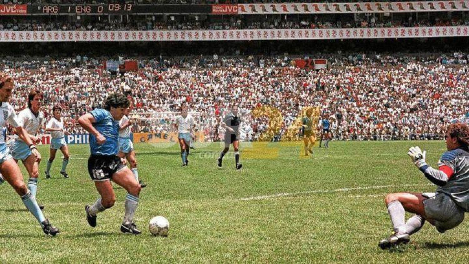 El Senado dio media sanción al proyecto que declara el día del futbolista en honor a Diego Maradona